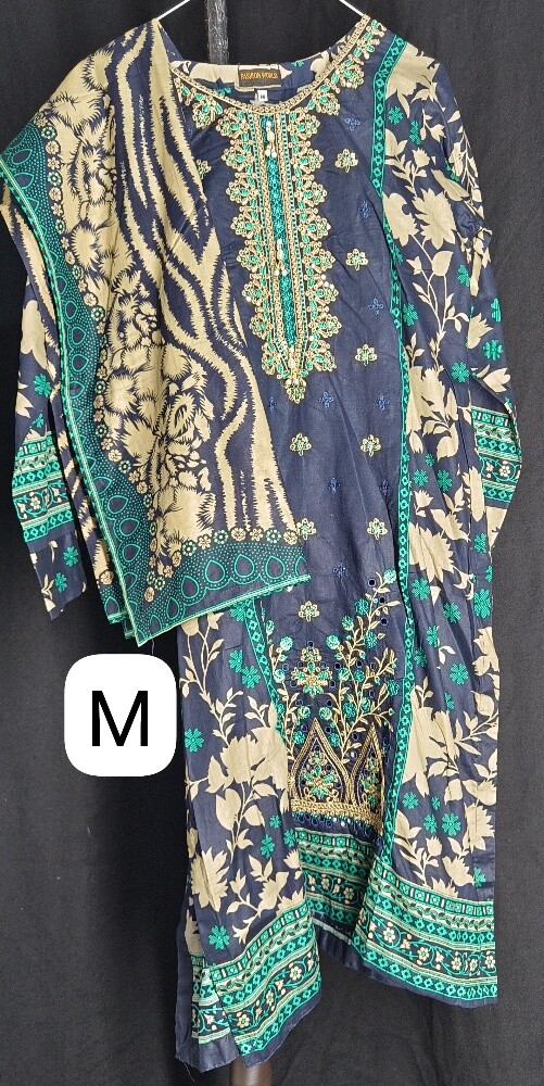 simple lawn dresses women - 11