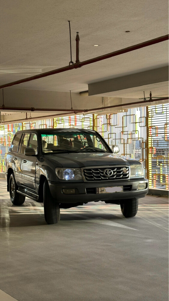 2005 Toyota Landcruiser gxr  - 1