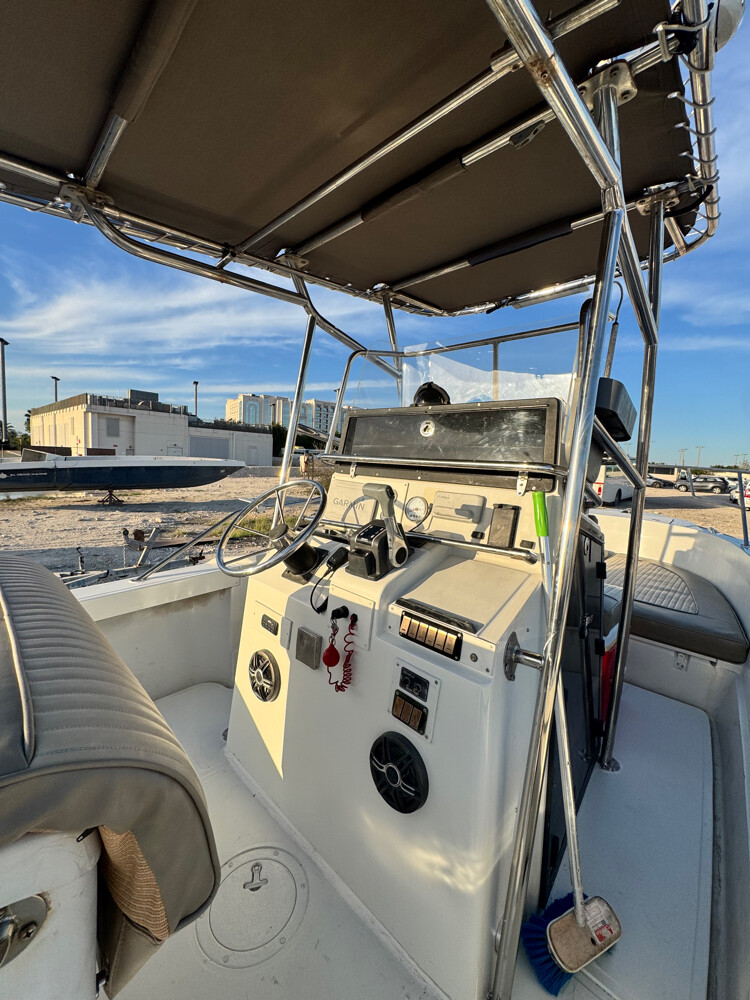 Boston Whaler Outrage 24 - 3