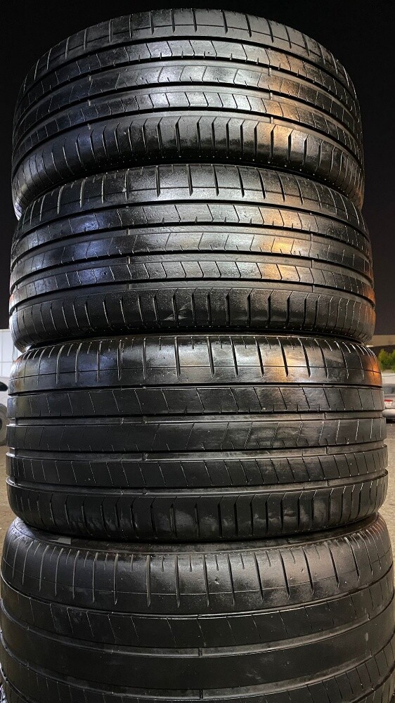 Front 285/40/22.back 325/35/22 - 4