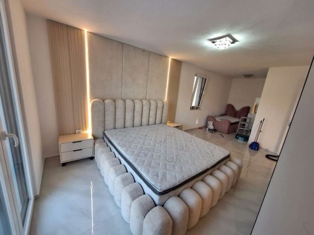 Premium Bed - 18