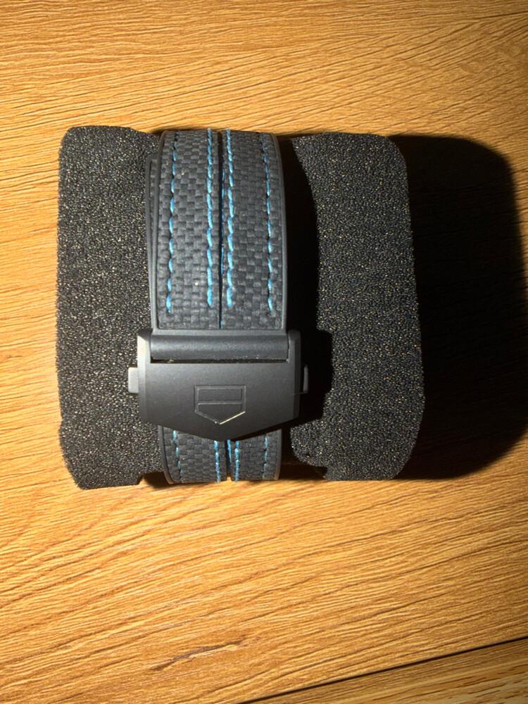 Tag Heuer Smart Watch Porsche - 3