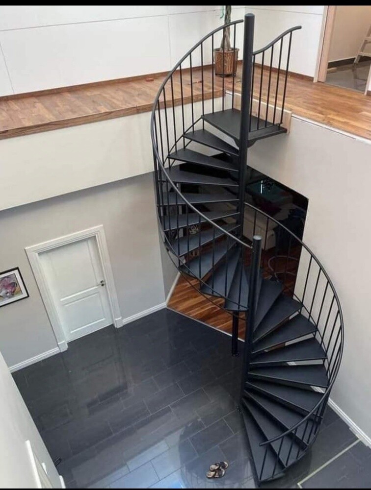 Staircase & handrail - 8