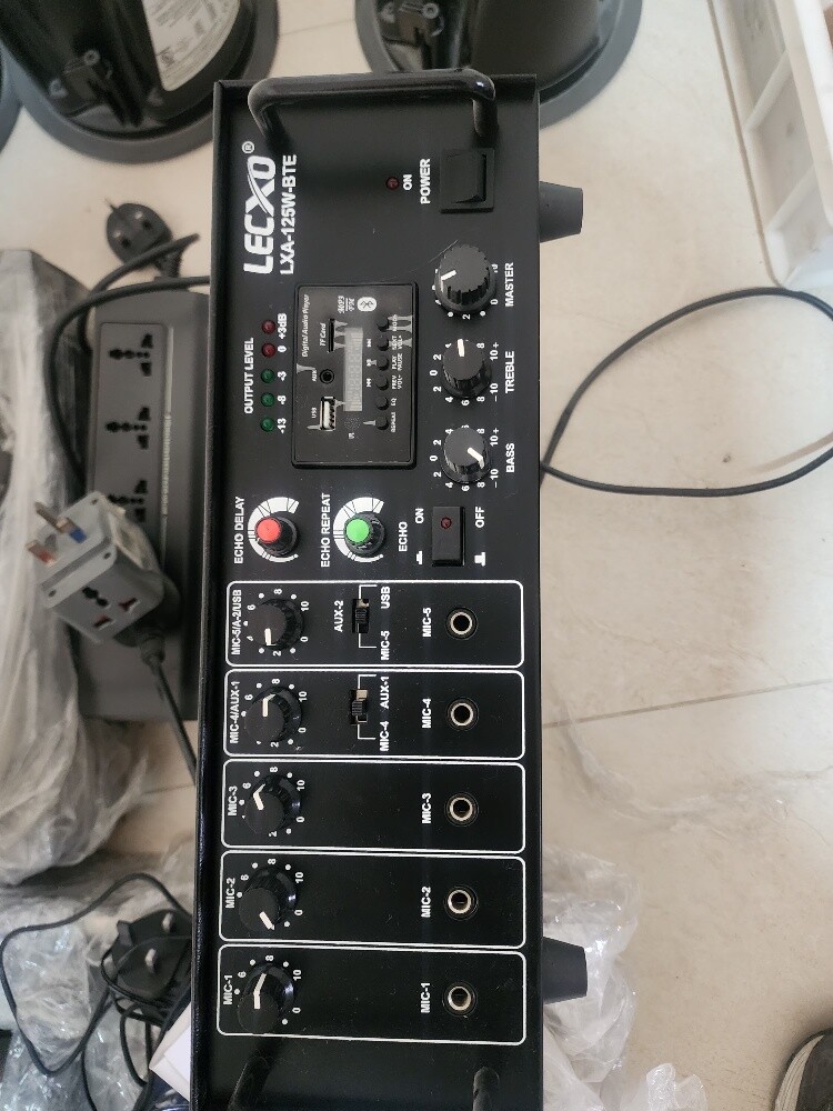 Lecxo brand amplifier, model LXA-12 - 1