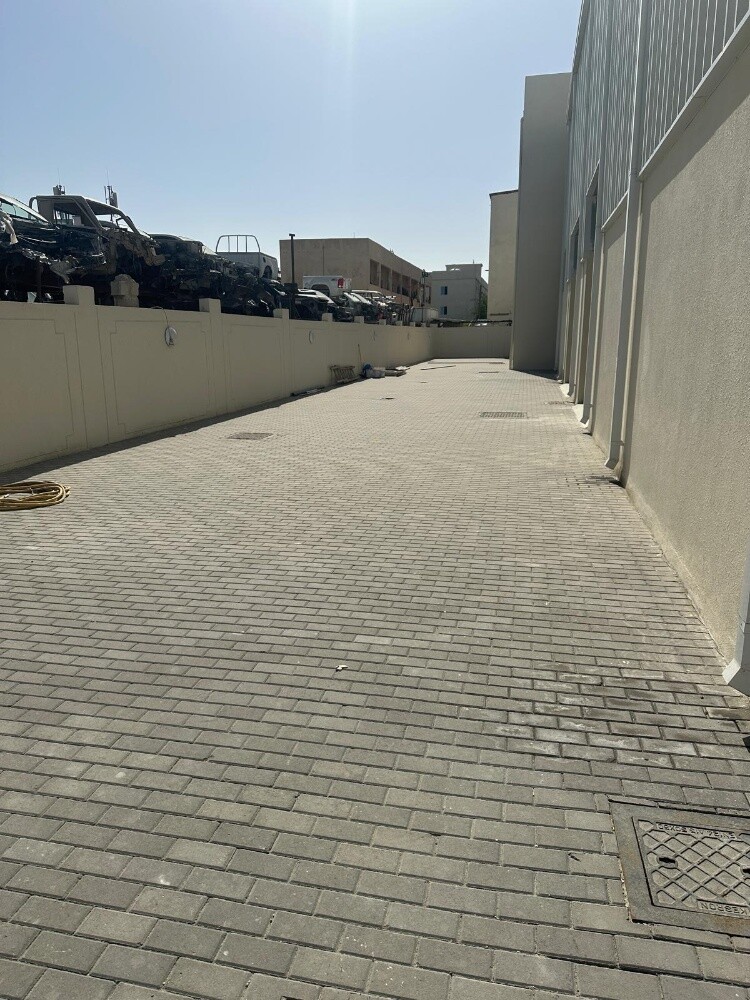 كراج جديد في الصناعيه للإيجار - 2