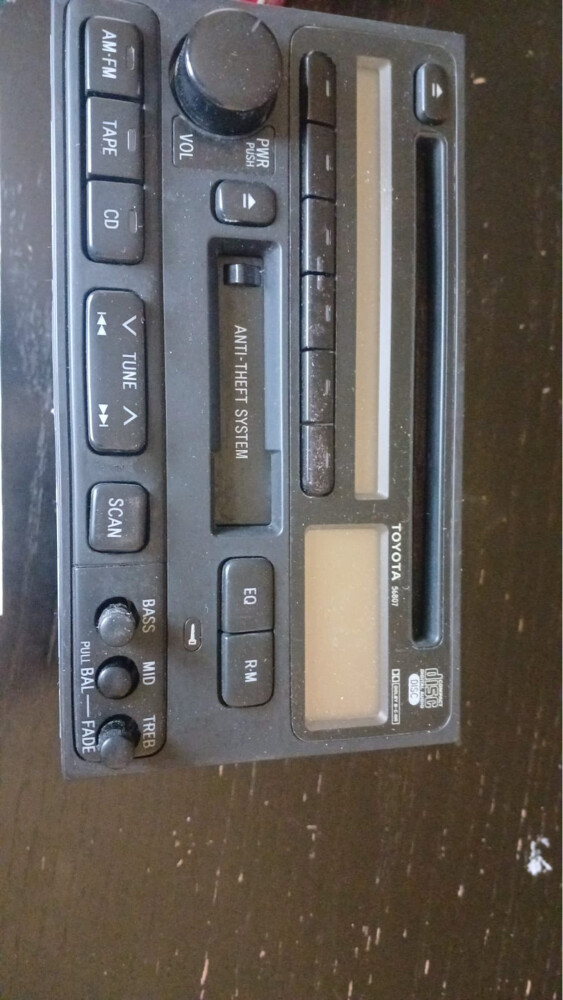 Good condition classic radio - 1