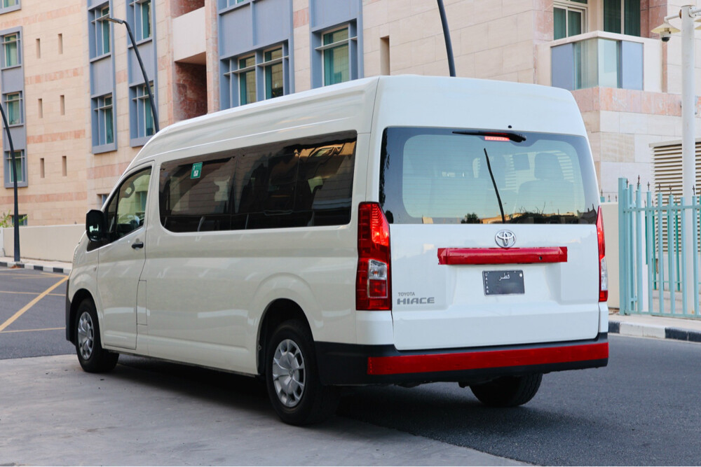 Toyota Hiace 2023 V6 - 2