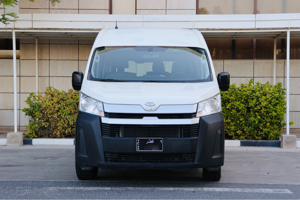 Toyota Hiace 2023 V6 - 6