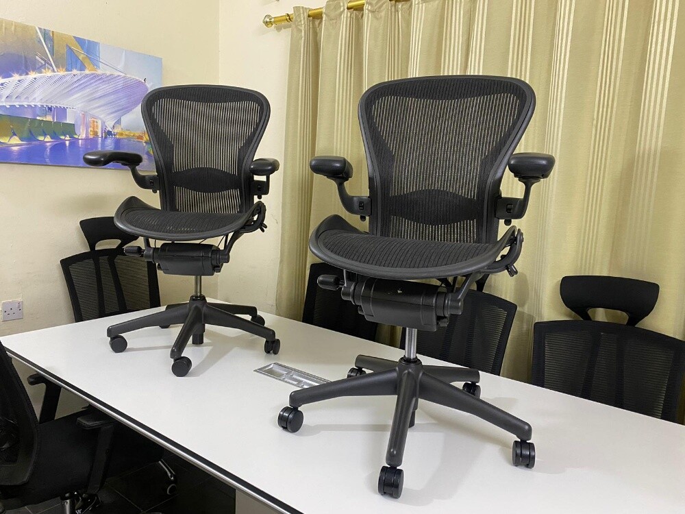 Herman Miller chair For Selll - 7