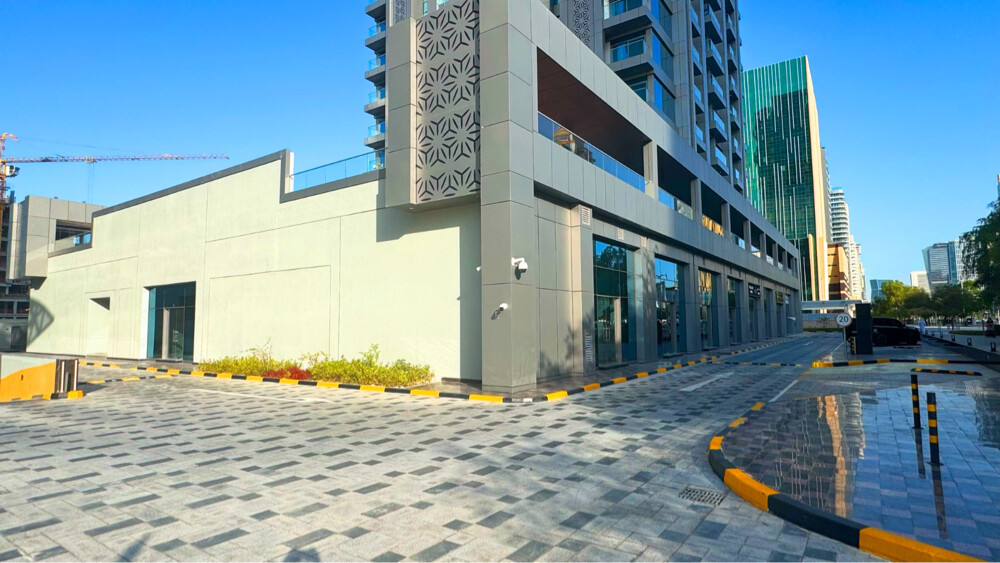 For Rent showroomin lusail marin  - 12