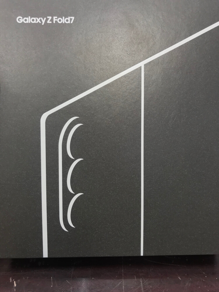 new Samsung Z fold 7 512gb - 1