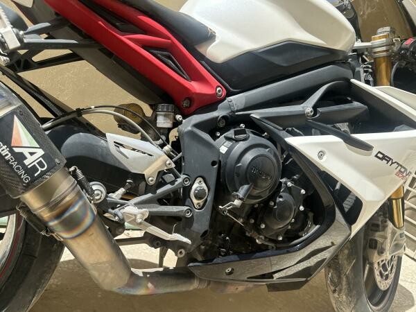 Triumph Daytona sport bike for sale - 9
