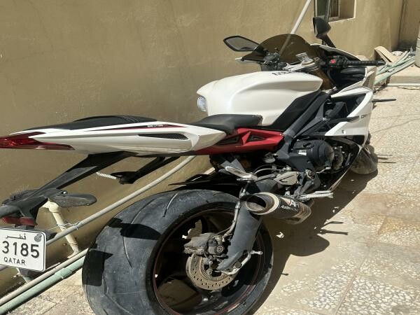Triumph Daytona sport bike for sale - 8