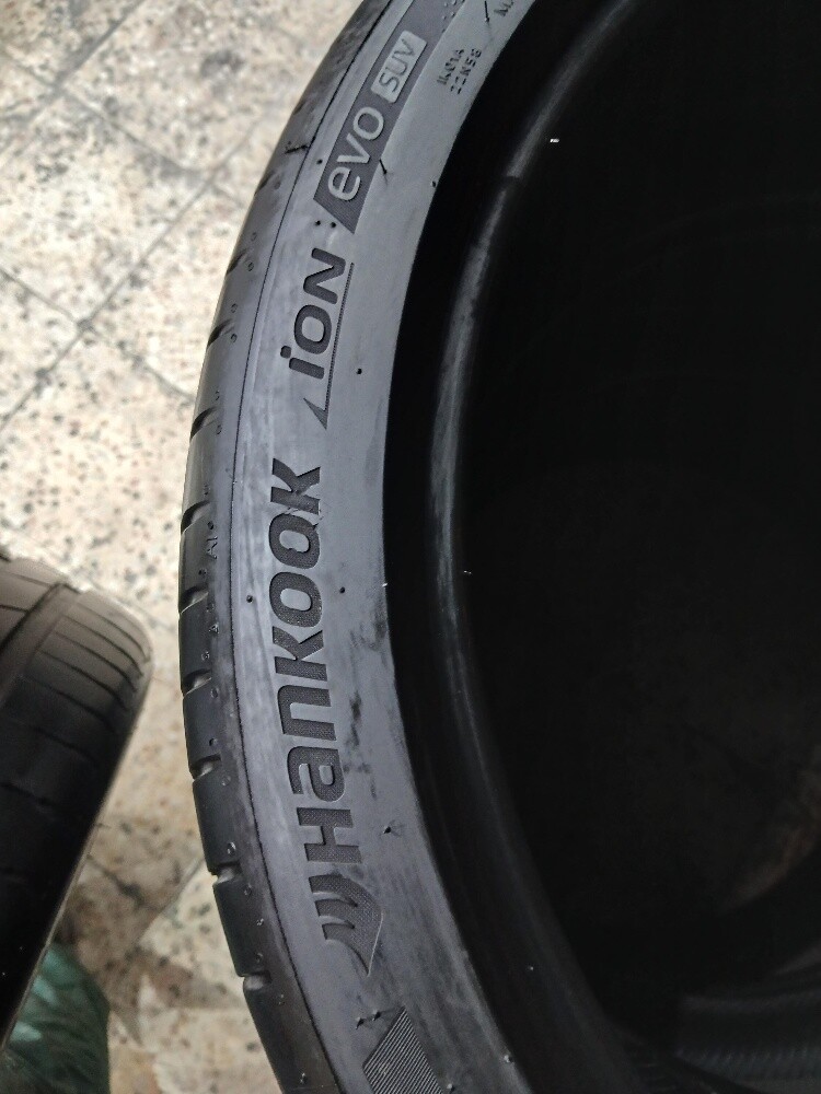 275/35/ZR21.Hankook brand - 3