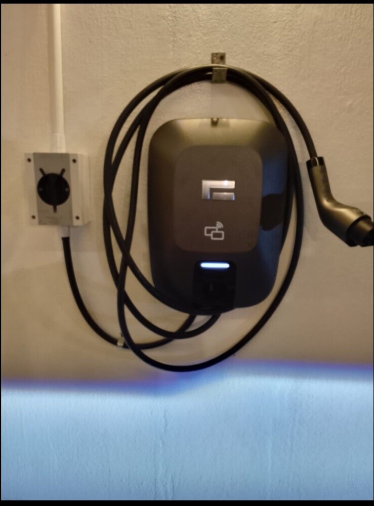 tesla, rox,byd charger instal - 15