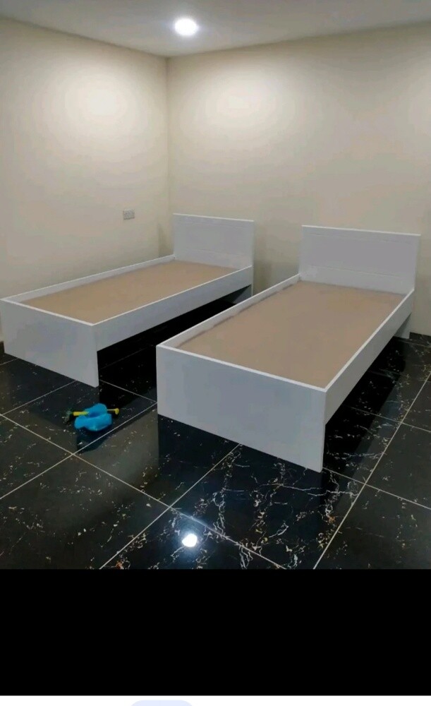 نحن بيع جديد سرير ومرتبه
بيع غر - 10
