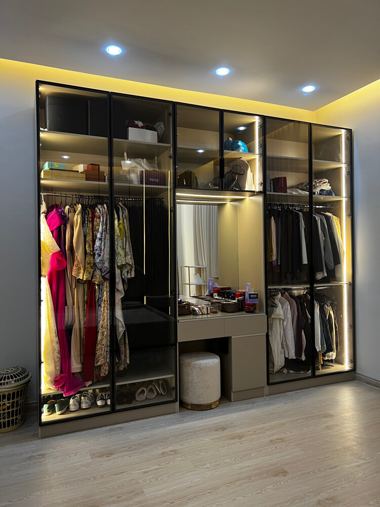 Cabinet, dressing table, bed - 1
