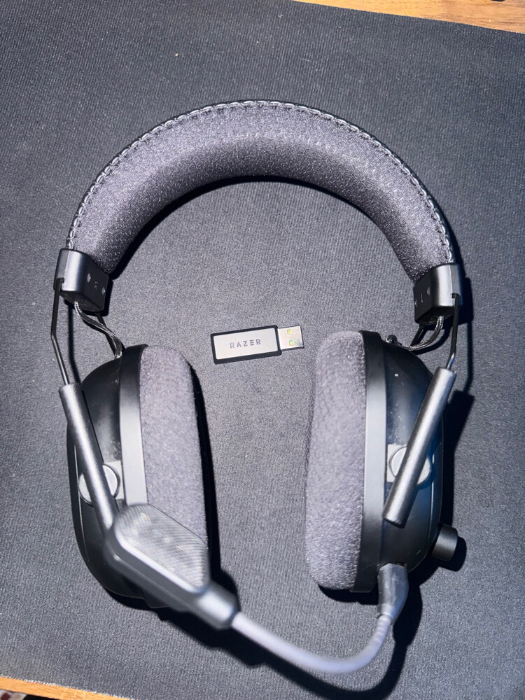 Razer BlackShark V2 pro wireless - 4