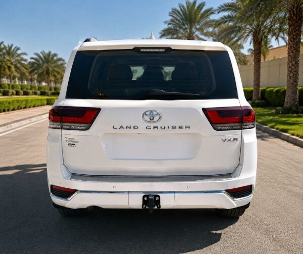 Land Cruiser VXR Twin Turbo - 2