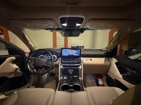 Land Cruiser VXR Twin Turbo - 3