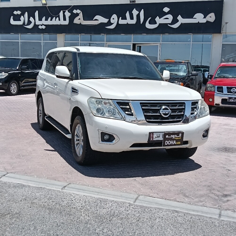 نيسان باترول اس اي 2013 ابيض - 1