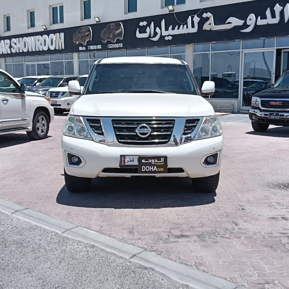 نيسان باترول اس اي 2013 ابيض - 2