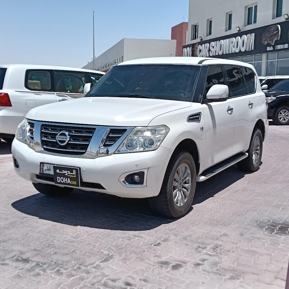 نيسان باترول اس اي 2013 ابيض - 3