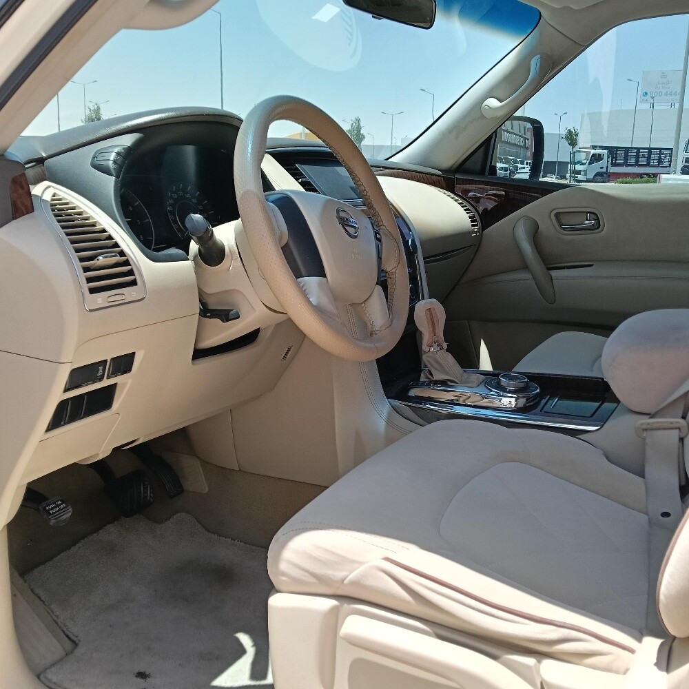 نيسان باترول اس اي 2013 ابيض - 9