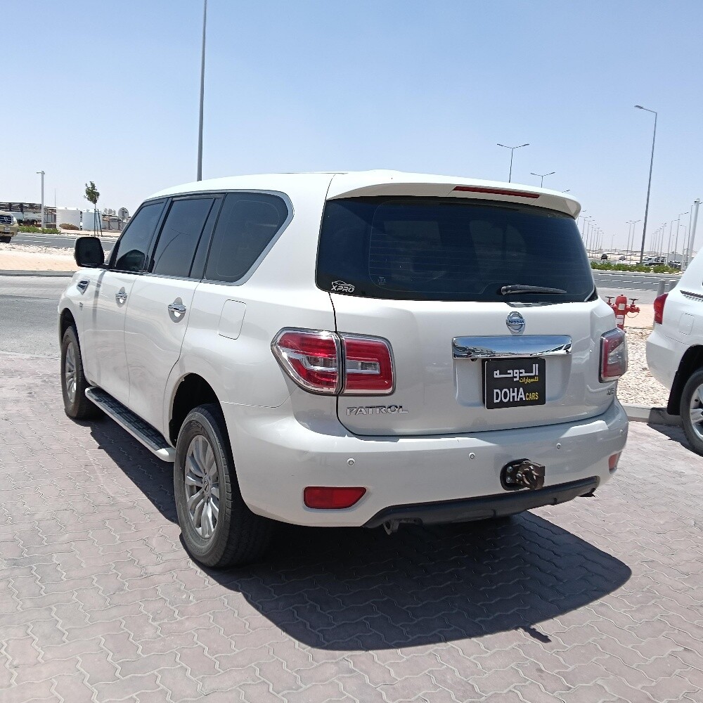 نيسان باترول اس اي 2013 ابيض - 4