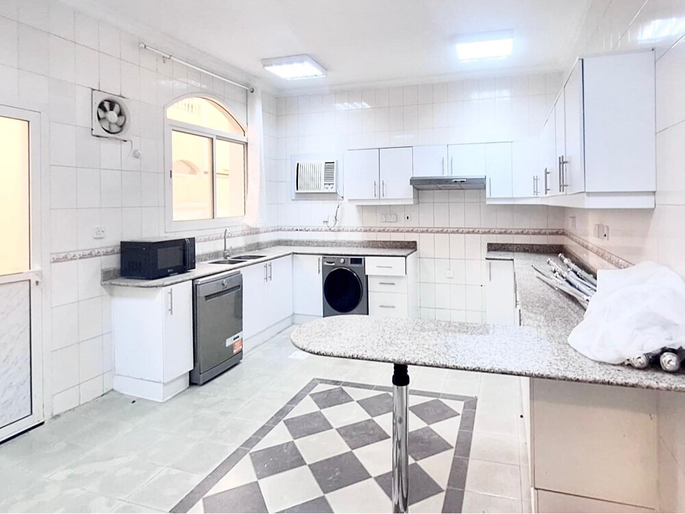 4 BR Compound Villa For Rent  - 13