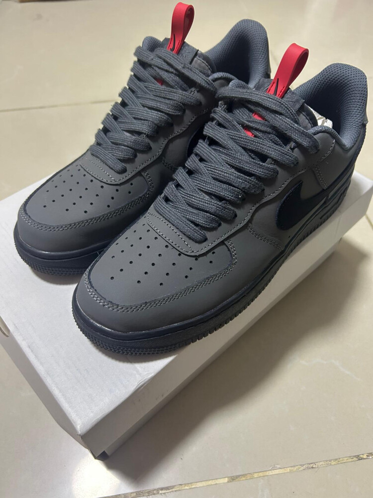 Genuine Nike Stoke Shoes - 1