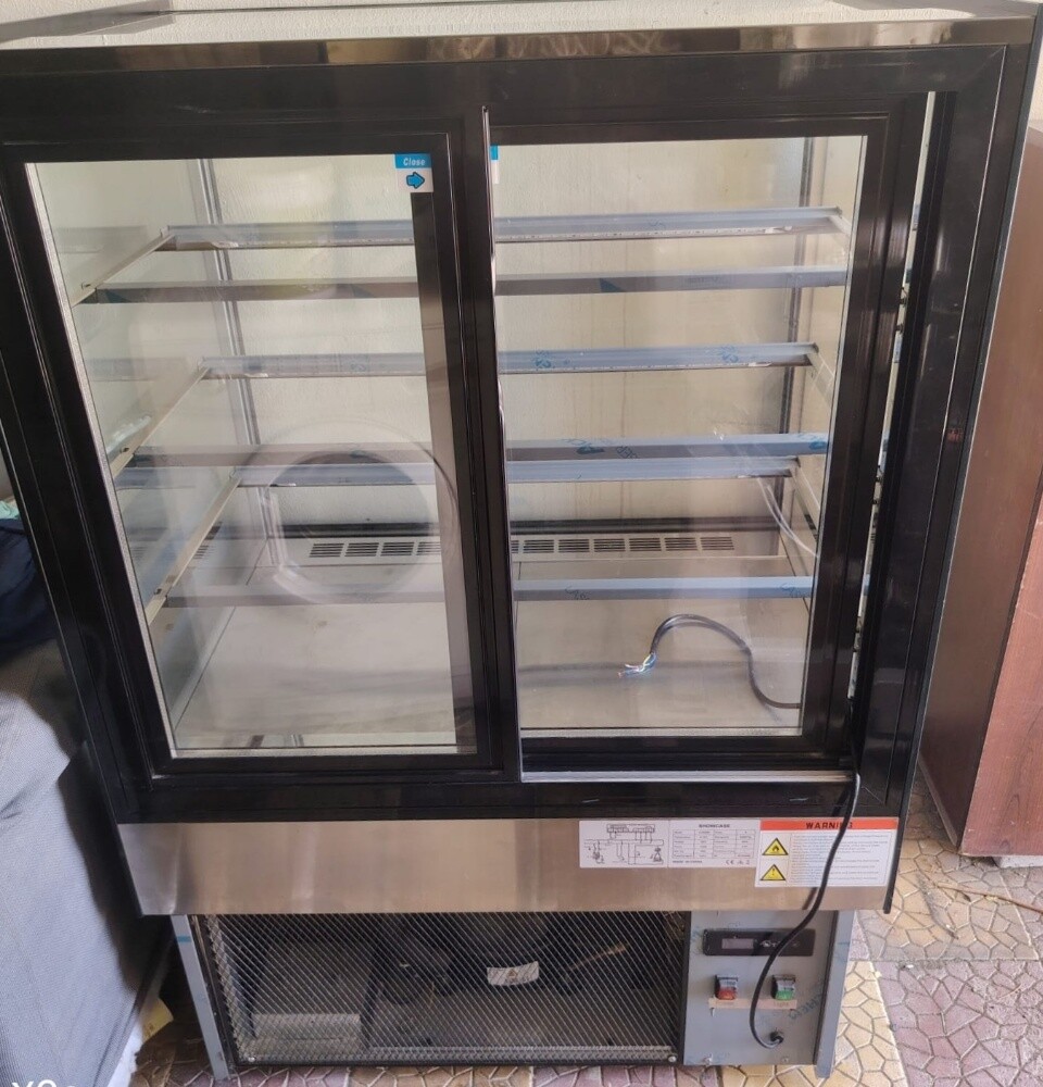 Showcase Chiller - 1
