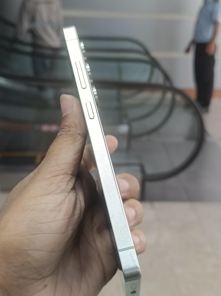 Samsung Galaxy S25 Ultra - 4