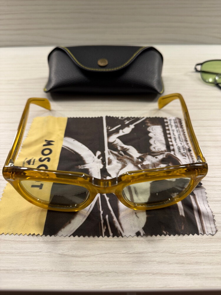 Moscot - 6