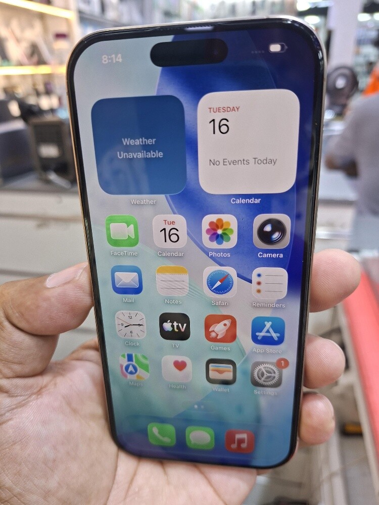i phone 16 pro - 5