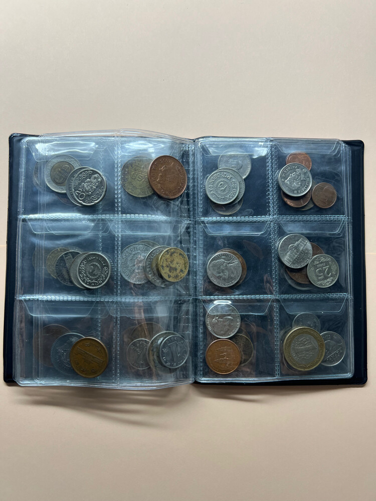 60 lot different coins - 12