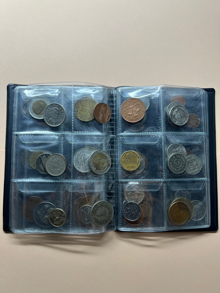 60 lot different coins - 8
