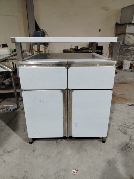 SS CABINETS/COUNTER CABINETS - 12