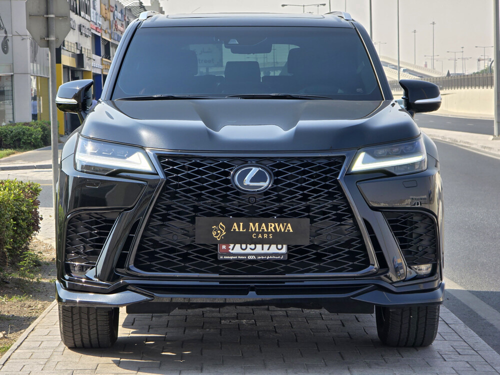 Lexus LX600 F Sport Model 2024 - 1