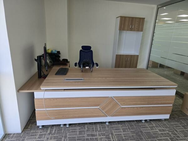 Manager office tables and cabinets - 1