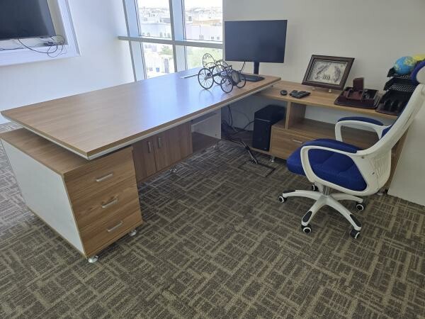 Manager office tables and cabinets - 2