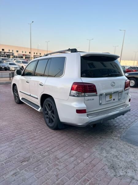 للبيع لكزس ال اكس 5700 2012 - 2
