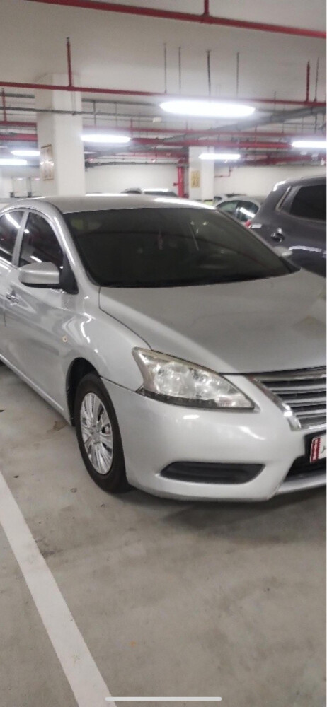 Nissan Sentra - 1