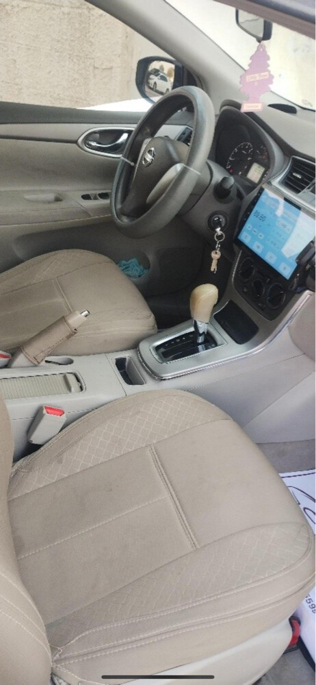 Nissan Sentra - 8