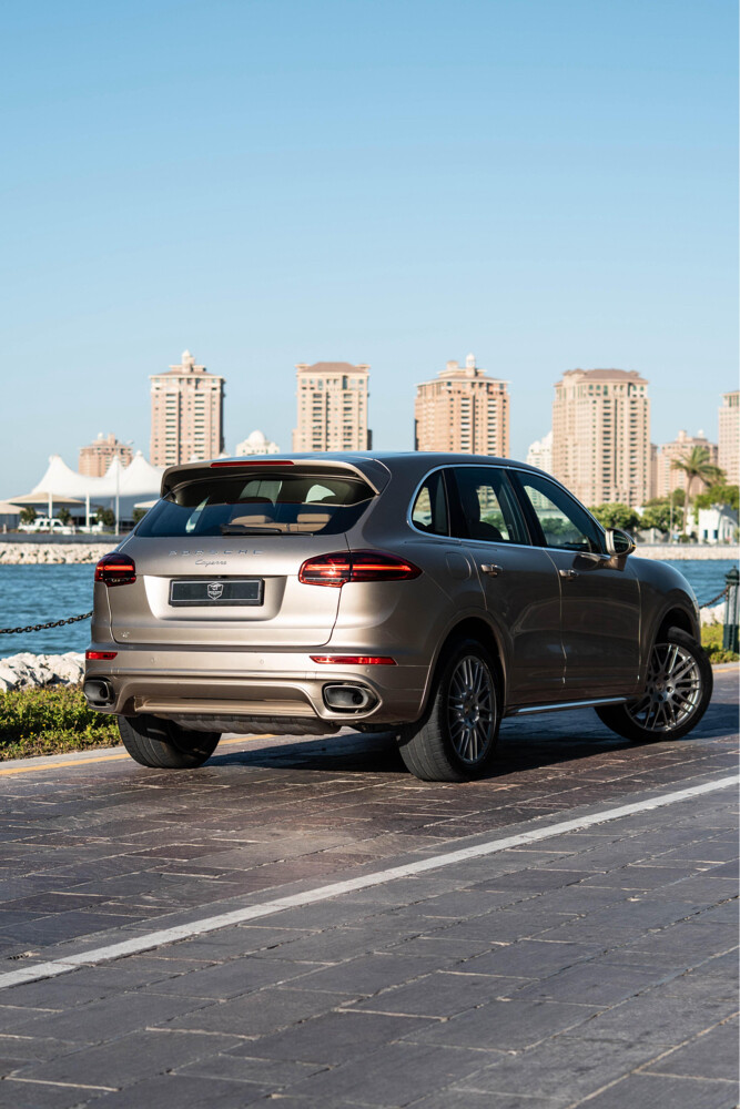 Porsche Cayenne 2016  - 5