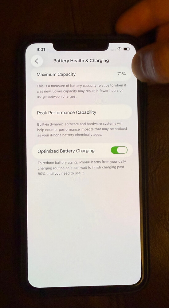 iPhone 11 Pro Max 256GB – Gold - 2