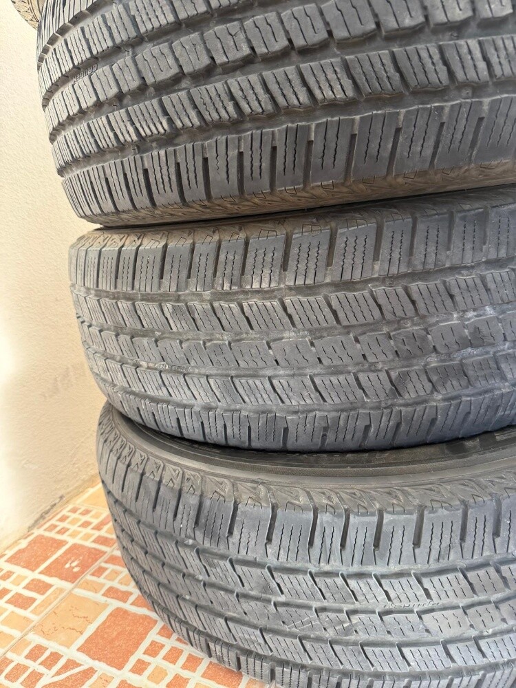 The tires are in very good conditio - 1
