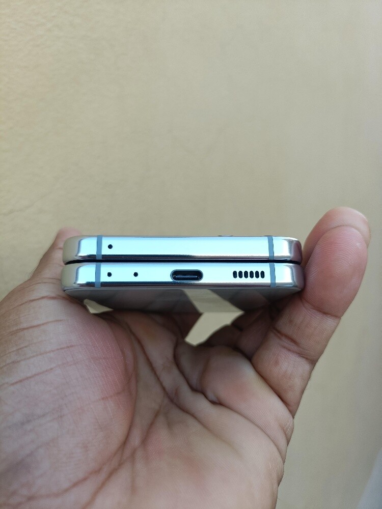 Samsung Galaxy Z flip 5 5G - 8