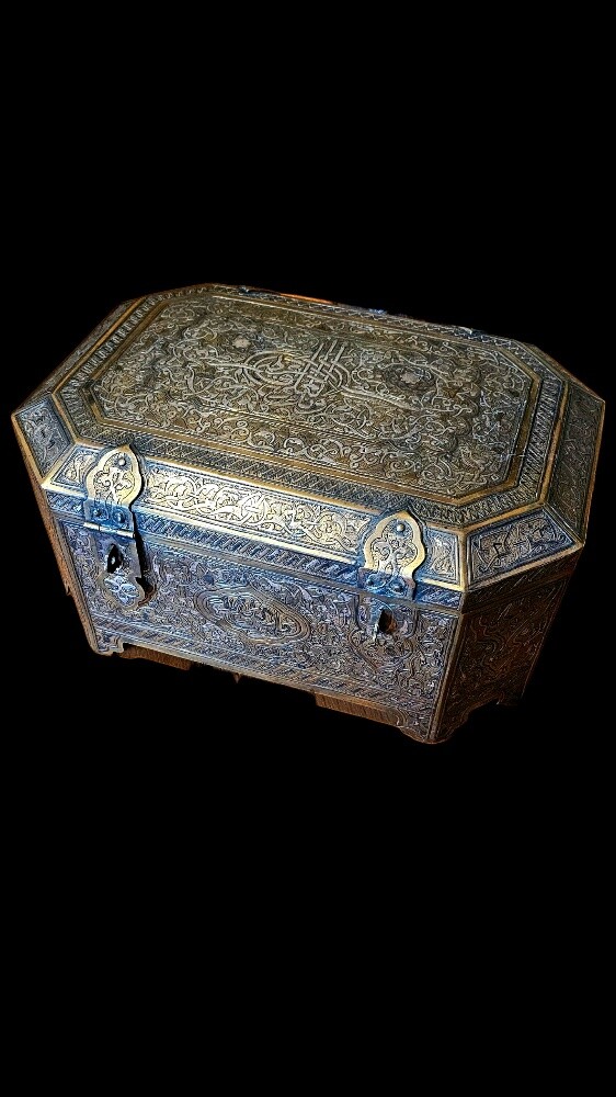 antique brass box - 3