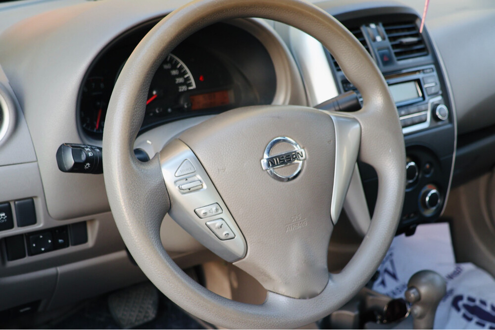 Nissan Sunny 2020  - 8